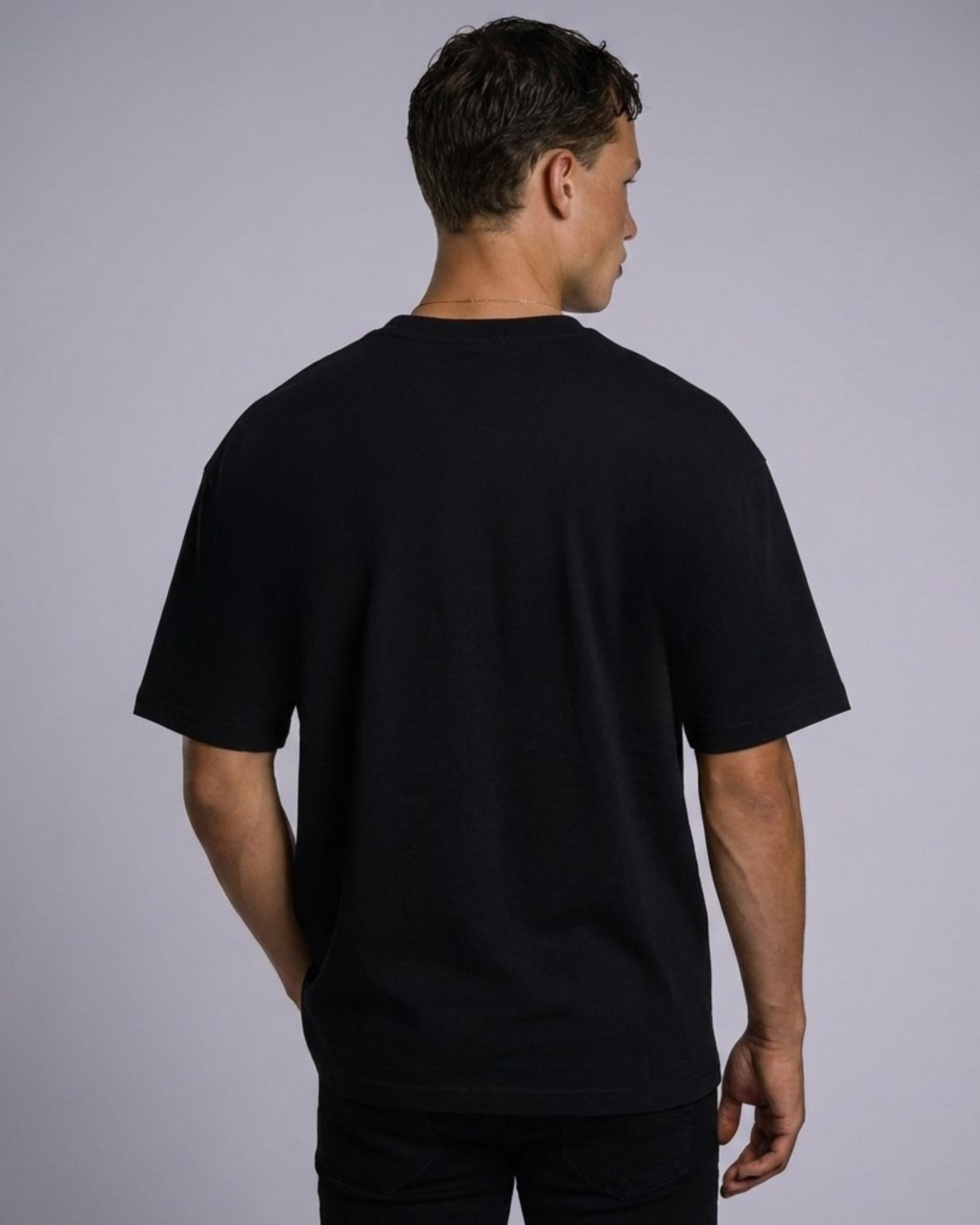 Noir Form Oversized Tee