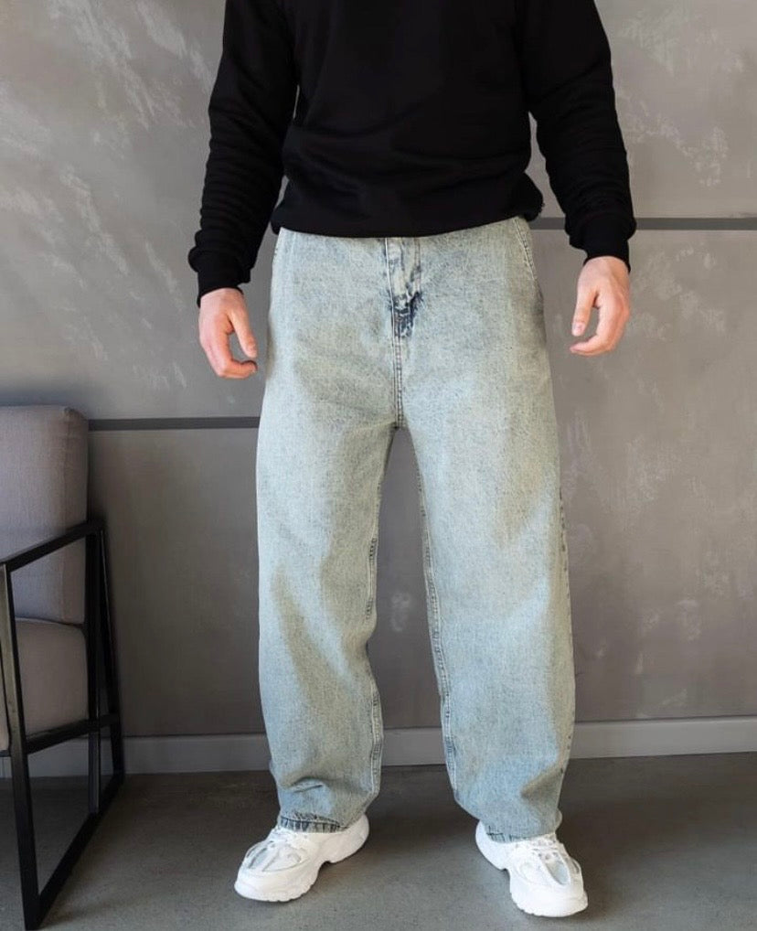 BillionaireZ Vintage Ash-Washed Loose-Fit Jeans