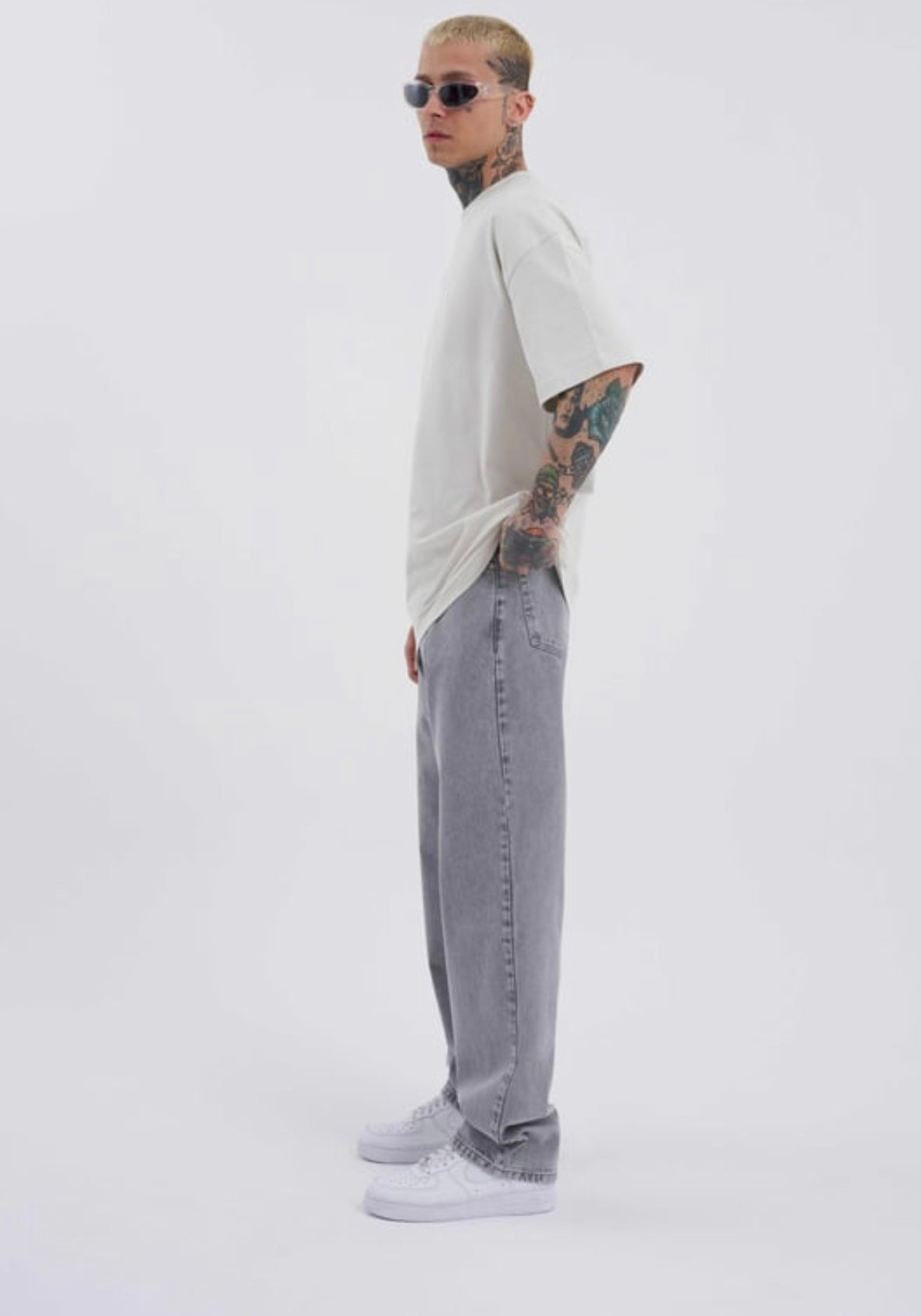 Stone Fade Straight-Fit Jeans – BillionaireZ Core Drop