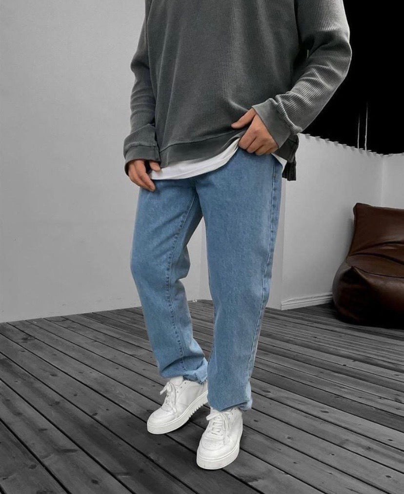 BillionaireZ Classic Light Blue Straight-Fit Denim Jeans